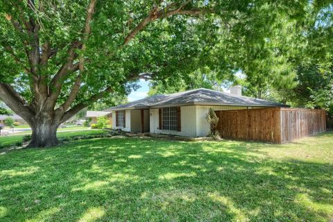 4049 Alicante Avenue, Fort Worth, TX 76133 — photo 2