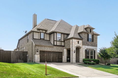 3403 Willow Brook Drive, Mansfield