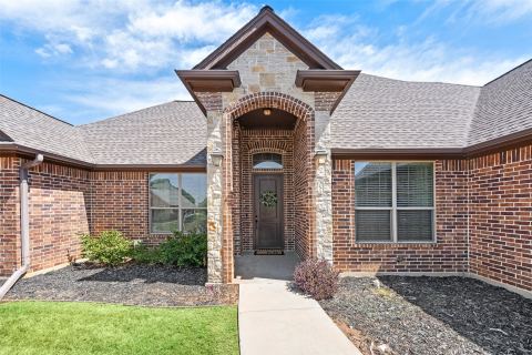 2825 Willow Ridge Circle, Granbury, TX 76049 — photo 2