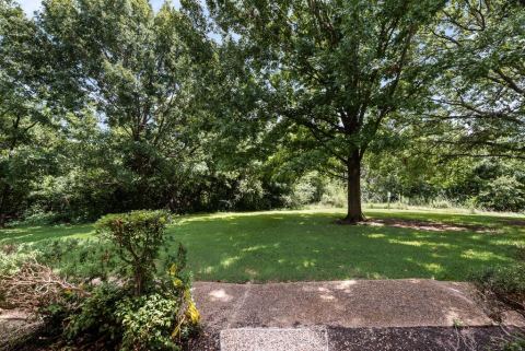 624 Trailwood Court, Garland, TX 75043 — photo 2