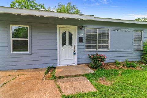 3847 Castle Hills Drive, Dallas, TX 75241 — photo 2