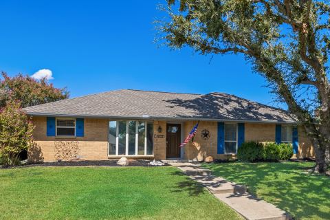 1931 Robin Meadow Drive, Carrollton, TX 75007 — photo 2
