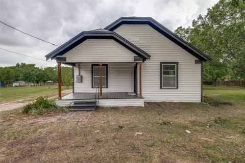 1103 N Houston Street, Royse City