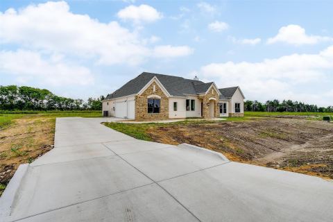 125 Aiden Drive, Waxahachie, TX 75165 — photo 2