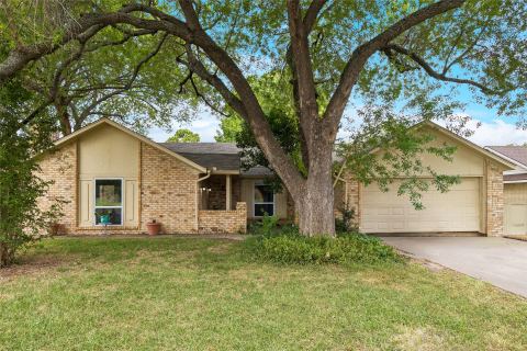 1016 Hazelwood Drive, Mansfield