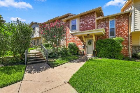 1955 Shorewood Drive, Grapevine, TX 76051 — photo 2