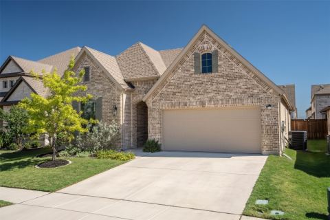 1373 Silverthorn Trail, Justin, TX 76247 — photo 2