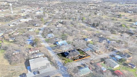 517 W Lamar Street, Alvord, TX 76225 — photo 2