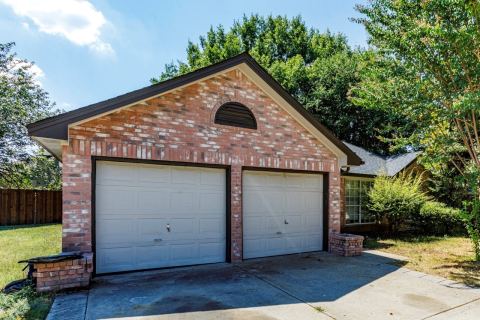1215 Hyde Park Drive, McKinney, TX 75069 — photo 2