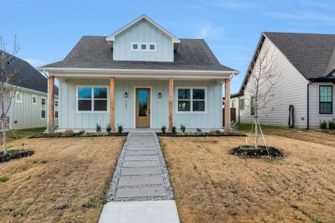 207 W 7th Street, Justin, TX 76247 — photo 3