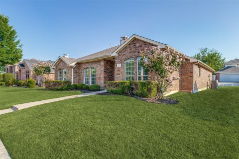 817 Aylesbury Drive, Allen, TX 75002 — photo 2
