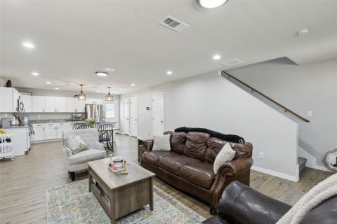 5816 Grayson Street Street, Fort Worth, TX 76119 — photo 2