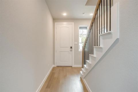 4525 Hogans Alley Drive, Arlington, TX 76001 — photo 3