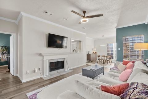 3550 Country Square Drive 111, Carrollton