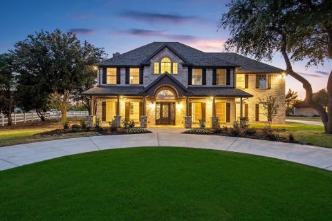 8285 Falcon Court, Celina, TX 75078 — photo 2
