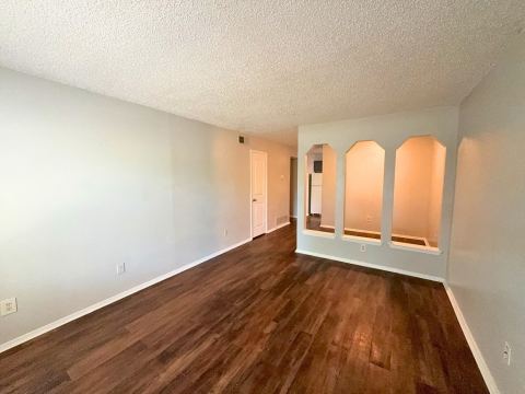 219 Fry Street 7, Denton, TX 76201 — photo 2