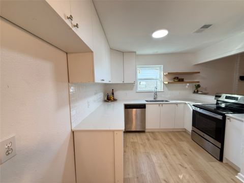 106 W Jeter Street, Mabank, TX 75147 — photo 2