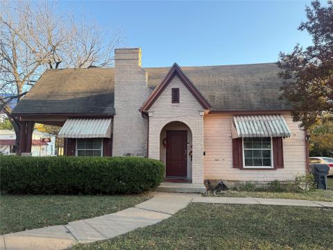 2600 COLONIAL, Waco