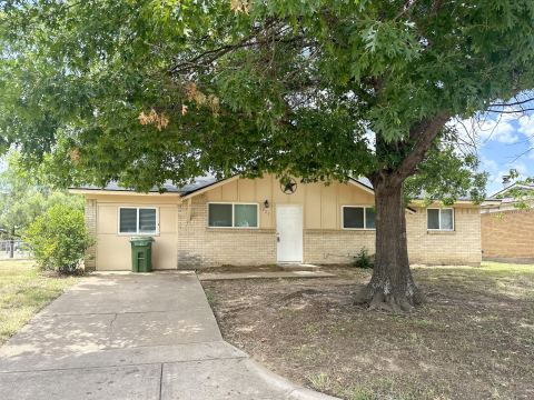 701 Tanglewood Drive, Hurst