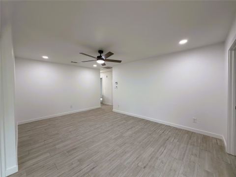 2933 Hunting Drive, Fort Worth, TX 76119 — photo 2