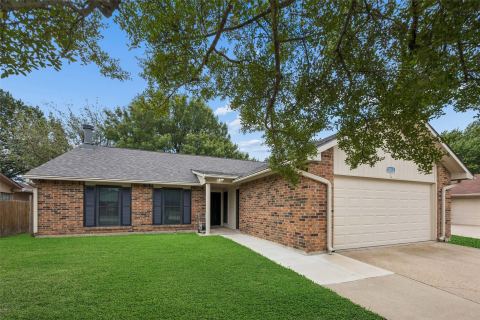 2312 Havenwood Drive, Arlington