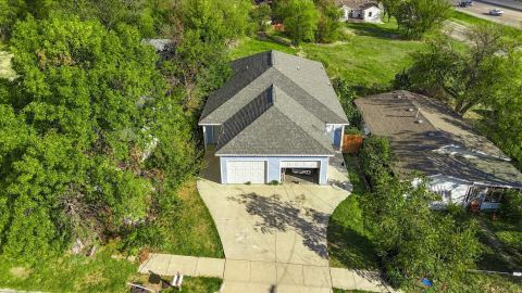2023 E Myrtle Street, Fort Worth, TX 76104 — photo 2