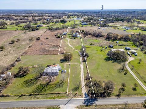 320 Windy Hill Lane, Springtown