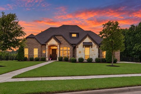 204 Falcon Point Drive, Heath