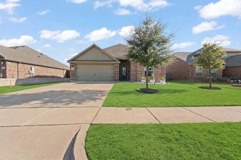1529 Millennium Drive, Crowley