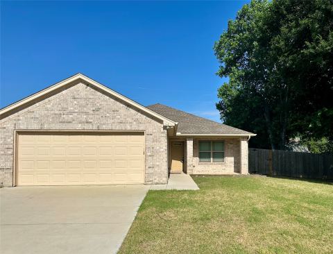 134 Dennis Drive, Azle