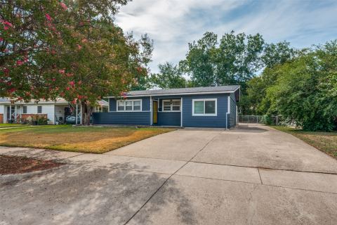 408 E Tucker Boulevard, Arlington
