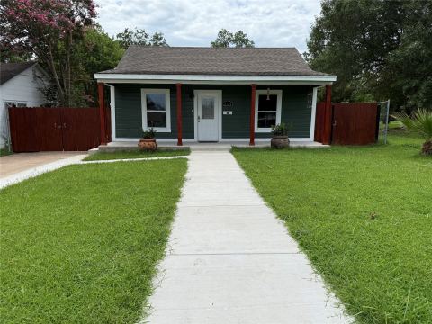 2724 Gurley Avenue, Waco, TX 76711 — photo 2
