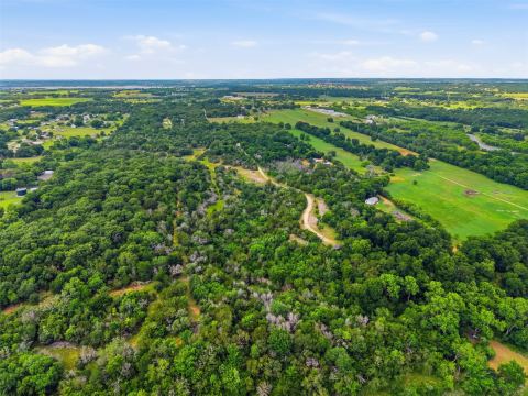6725 Rollins Road, Granbury, TX 76049 — photo 2