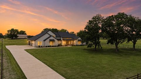 1406 Kara Trail, Van Alstyne, TX 75495 — photo 2
