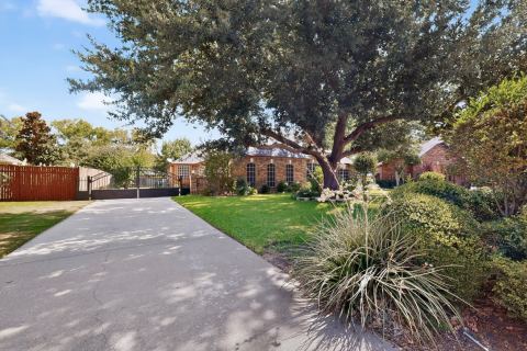 713 Mockingbird Court, Crowley, TX 76036 — photo 3