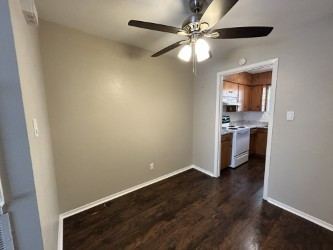 1107 N Locust Street 3, Denton, TX 76201 — photo 2