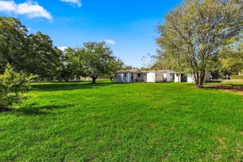 12209 Moonway Lane, Burleson