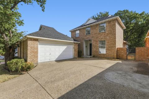 800 Crest Ridge Drive, Irving