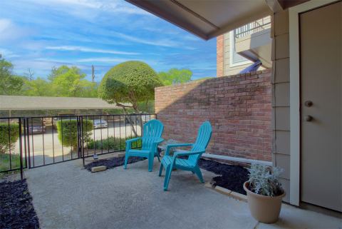 7510 Holly Hill Drive 105, Dallas, TX 75231 — photo 2