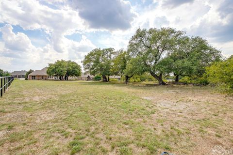 13041 Stacey Valley Drive, Azle, TX 76020 — photo 3
