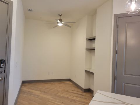 2700 Old Denton Road 2257, Carrollton, TX 75007 — photo 2