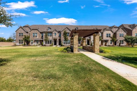 1451 Perrin Lane, Farmers Branch, TX 75234 — photo 2