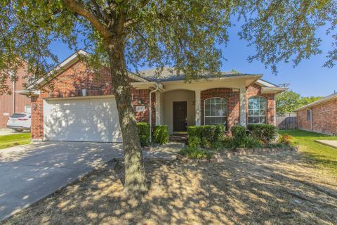 6717 Dream Dust Drive, North Richland Hills