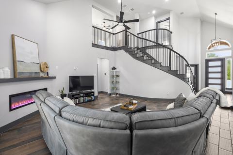 633 Willowmore Drive, Little Elm, TX 75068 — photo 2