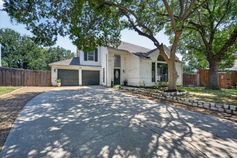 519 Fox Creek Court, Denton, TX 76209 — photo 2