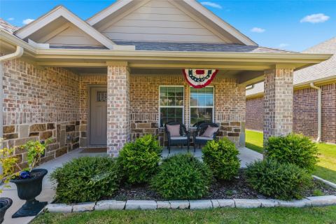 7904 Grant Lane, Greenville, TX 75402 — photo 2