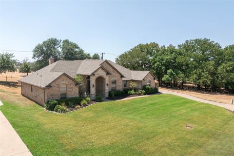 6909 Westover Drive, Granbury, TX 76049 — photo 3
