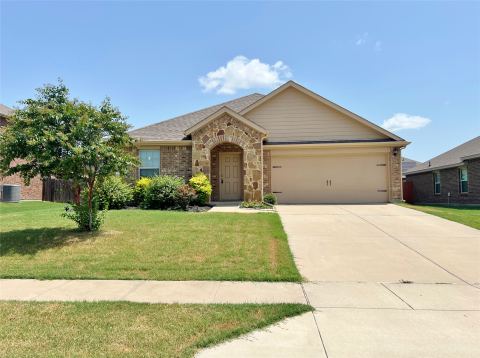 222 Thoroughbred Street, Waxahachie