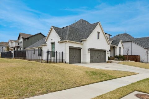 2301 Sandlin Drive, Fort Worth, TX 76008 — photo 2