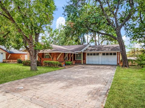 2222 Woodoak Drive, Irving, TX 75060 — photo 2